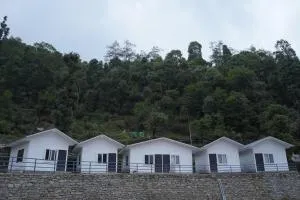 Kedar Wonderland Heli Resort - Gaurikund