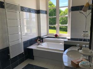 B&B / Chambres d'hotes Chateau de Lannouan : photos des chambres