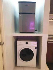 Balai Jimena - Staycation near Enchanted Kingdom