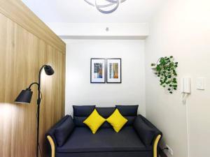 1BR Condotel with Balcony FAME Residences #FM24