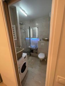 T1 standing LA DÉFENSE - 10 min PARIS & U ARENA