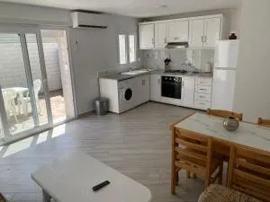 Logement spacieux 10personnes - Location Azeffoun Ait Chafaa 11000DZD - Port Gueydon