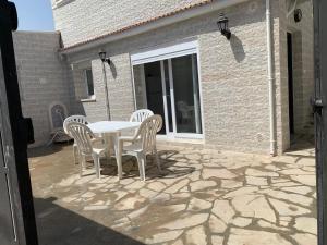 Logement spacieux 10personnes - Location Azeffoun Ait Chafaa-11000da