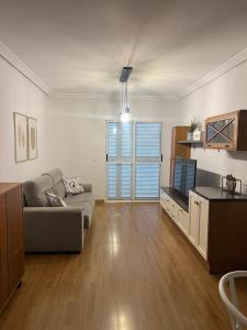 Piso con AC, piscina y pista de pádel y tenis en Águilas