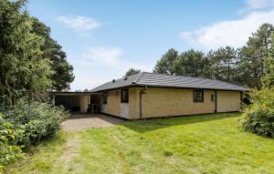 2 Bedroom Nice Home In Store Fuglede