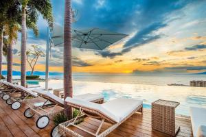 Hotel-Style Oceanview Retreat | Soho PV 2BR