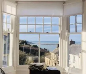 A stunning 2 bed apartment - Goodwick