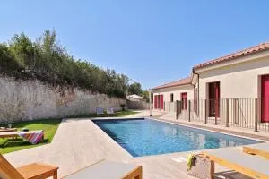 Résidence Les volets rouges - Duplex de standing avec piscine - Oletta