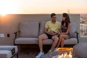 Penthouse with Private Jacuzzi in Villa San Lucas