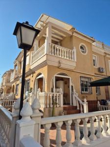 Holiday home in Costa Blanca - 3 bedroom house with pool sleeps 8, close to beach