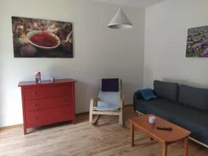 Ferienwohnungen am Safrangarten - Romschütz