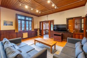 Gran Casa frente al lago