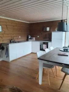 Stranda, Strandafjellet, Resvegen 16A - Øye