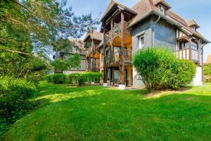 Appartements Petit Golf residence privee piscine chauffee : photos des chambres