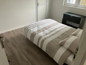 Appartements Spacieux Appartement Familial - 10 mnt du RER B : photos des chambres