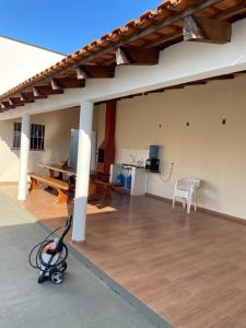 Casa de 2 suítes a 1000 metros da praia do Atalaia