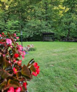 Slavovo dvorištance