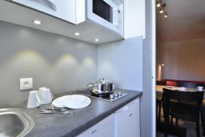 Residence 3000 - Studio divisible rénové · Pied des pistes · Vue vallée · Balcon MAE-3534