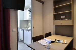 Residence 3000 - Studio divisible rénové · Pied des pistes · Vue vallée · Balcon MAE-3534