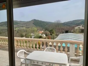 Maison de charme à Saint-Géry avec piscine partagée - 博恩泽斯