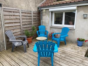 Maisons de vacances Maison de village avec jardin 15mn des plages, wifi, 2 chambres, jardin : photos des chambres