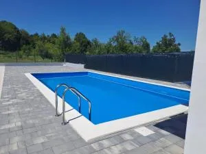 Vikendica Kekic sa bazenom - Ponikvari