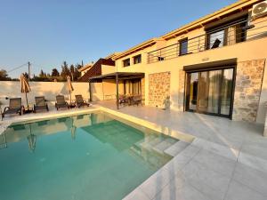 Calmia Fine Living Villas