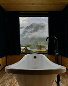 Kazbegi Inn Cottages