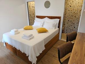 Hedonist Hvar with jacuzzi