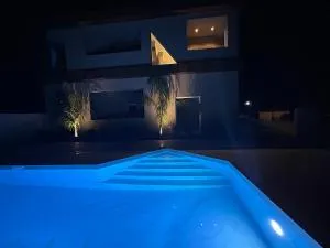 X luxury suites - Troïanáta