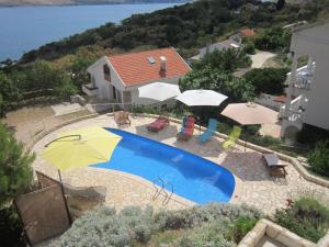 Gemütliche Ferienwohnung mit Grill und gemeinschaftlichem Pool 
