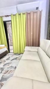 Moderno apartasuite con aire acondicionado