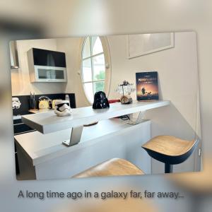 Once Upon A Time - 7min From DisneyLand - Free Private Parking - Self checkIn - Balcony - Barbecue