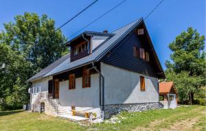 4 Bedroom Nice Home In Begovo Razdolje