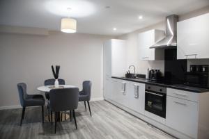 Modern 2BD Apartment In Manchester City