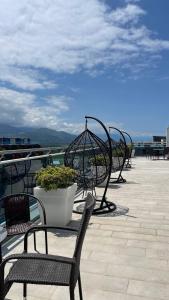 Студия с боковым видом на море