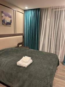 Студия с боковым видом на море