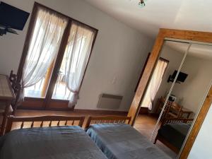 B&B / Chambres d'hotes La maison d'hotes des ferrages : Chambre Deluxe 2