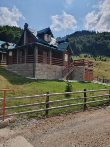 Golden Eagle Jelovica