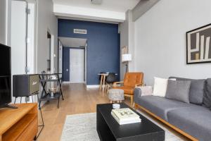 Tribeca 1BR w Gym Doorman Rooftop garden NYC-52