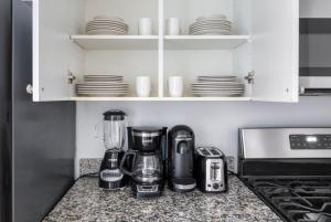 Tribeca 1BR w Gym Doorman Rooftop garden NYC-52