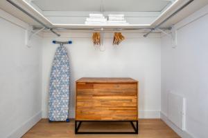 Tribeca 1BR w Gym Doorman Rooftop garden NYC-52