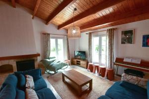 Villa 12 pers - grand jardin - 8 min à pied de la plage - idéal pour détente ou remote-working