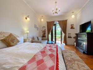 Phòng Tiêu Chuẩn Giường Đôi (Standard Double Room)