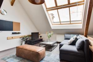 Ultimate Prague 1 experience - Duplex, Roof Top Terrace, Prague Castle View, free parking over weekends, AC!