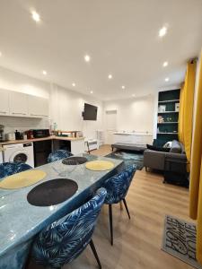 Le MERMOZ Proche Paris et Saint Denis