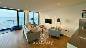 Sail Penthouse - Beach & Parking