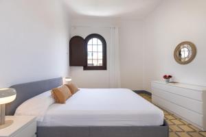 Pujol Barbera by Unik Vacation