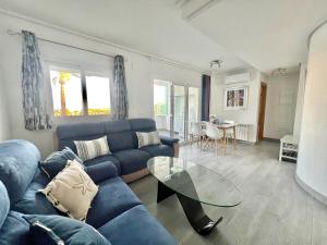 Stunning apartment with pool, golf and lake views