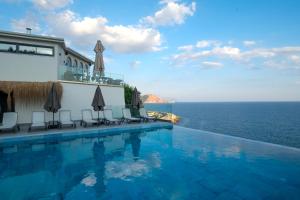 Ada Port Hotel Adults Only